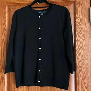 Cable & Gauge sweater excellent condition black size large